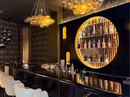 bar / restaurant / 100m2