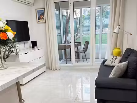2 pièce étudiant - garage et jardin - antibes centre
