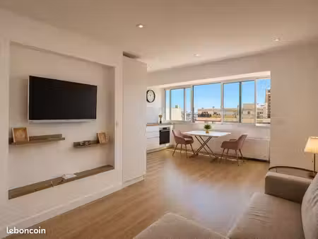 location au mois | studio meublé neuf plein sud