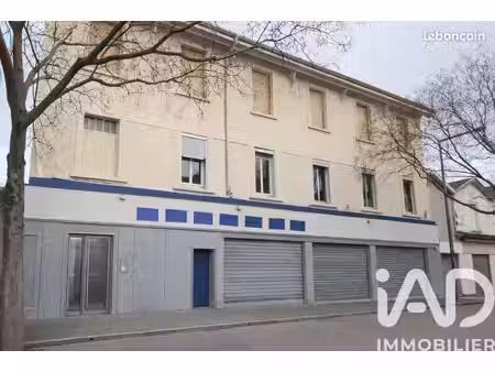 appartement 1 pièce 127 m²