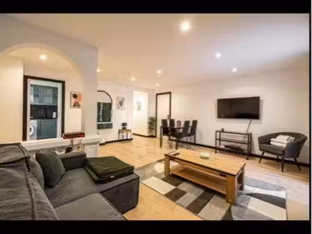 bel appartement idéalement situé – location à l’année