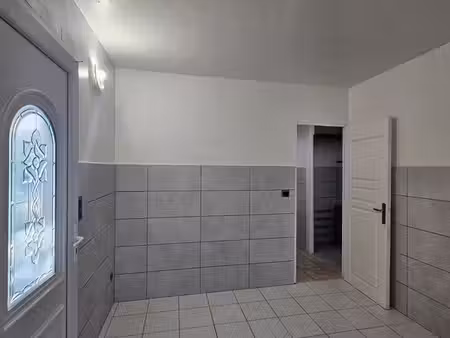 location appartement t2 semi équipé à schoelcher terreville