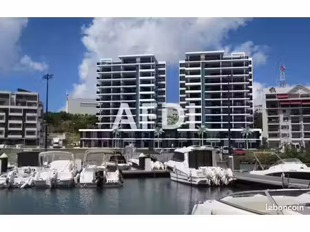 local 68 m² fort-de-france