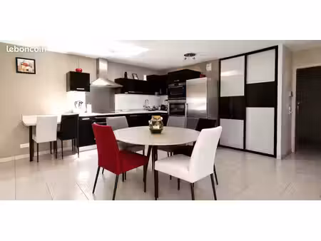 t3 78 m2-ascenseur-climatise-quartier vieux rillieux vge