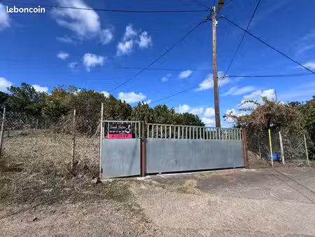 terrain 600 m² riviere salee