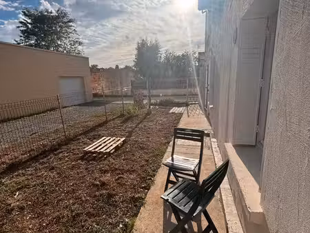 petit appartement à louer avec jardin