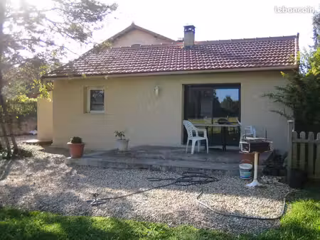 petite maison meublée sers 16