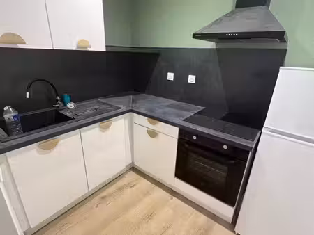 studio électricité et chauffage compris
