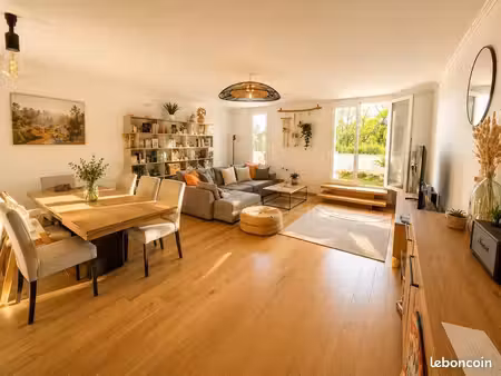 dardilly – t5 112 m² – dernier étage – terrasse 27 m² – vue dégagée – 4 chambres