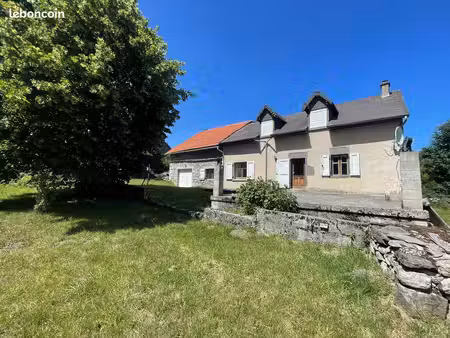maison 2 pièces 103 m²
