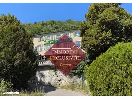 propriété 17 pièces 650 m²