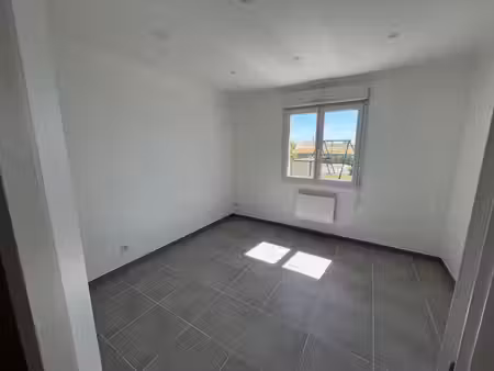 maison 5 pièces de 113m2 avec garage de 27 m2  au sud de troyes