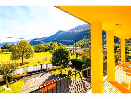 a vendre maison 160m2 garage 48m2 terrain 2000m2 prêt à vivre