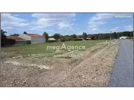 terrain 1042 m² louzac-saint-andre