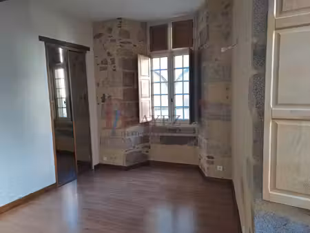 appartement t4 atypique de 114 m2