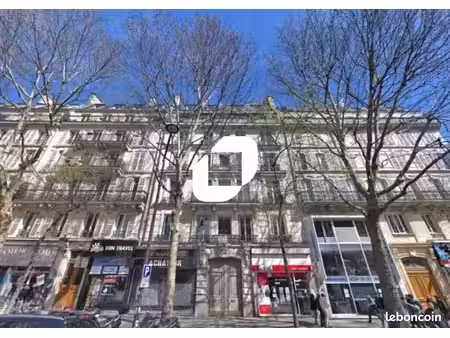 bureau 1 345 m²