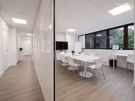 bureaux 1 881 m²