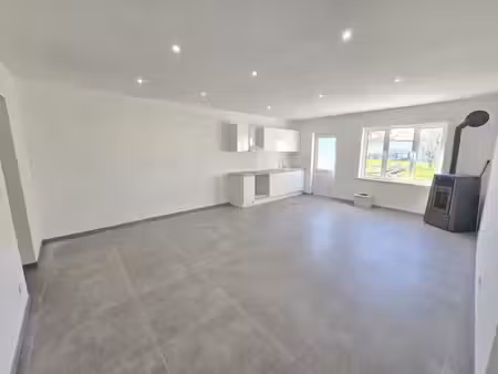 maison neuve avec jardin