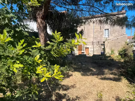 maison a renover de 215 m2 le gond pontouvre + jardin de 850m2