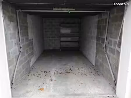 garage box métro cuire