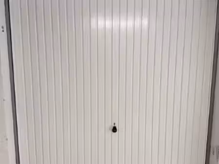 location parking / garage