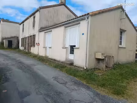 maison en pierre à rénover sortie beaulieu-sous-la-roche