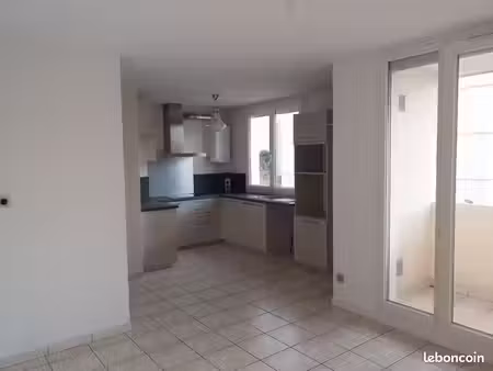 location appartement f3 caluire