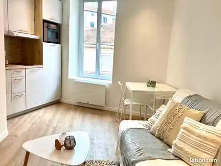 superbe studio meublé tout équipé à 200m du métro b