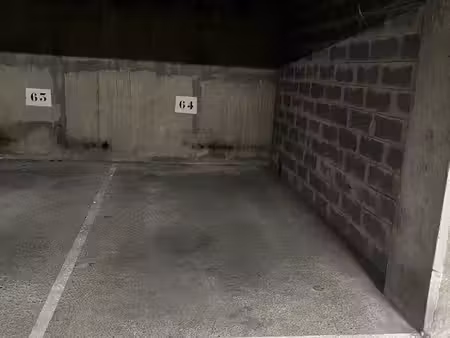 loue emplacement de parking avenue c vellefaux