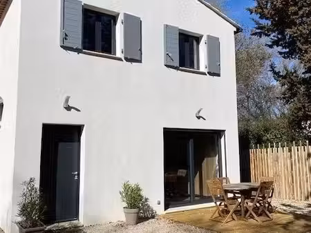 villa meublée 2 chambres avec terrasse – trets – octobre à avril