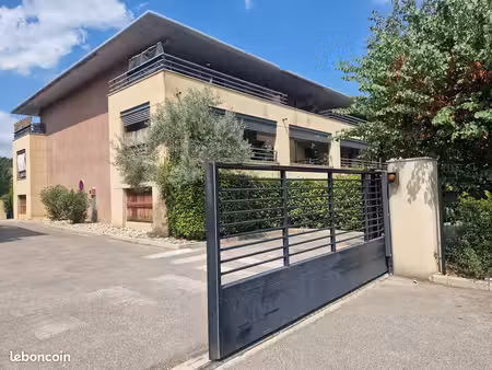 appartement aix en pce à louer