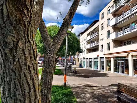 hypercentre de craponne 69290 appartement traversant de 4 pièces de 89 8 m² situé au 2ème 