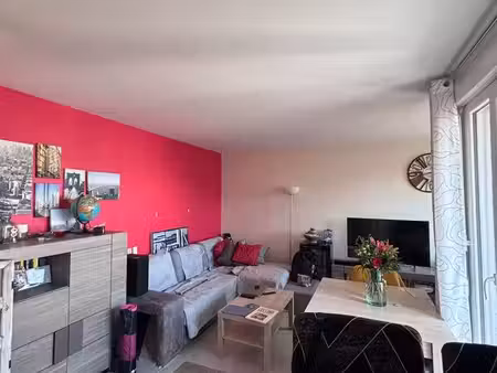 appartement t2 gratte-ciel