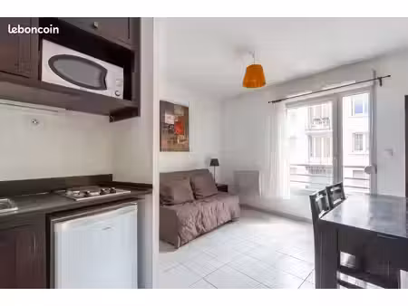 ? agréable studio – 800m quartier brotteaux – proche écoles et transports en commun au pie