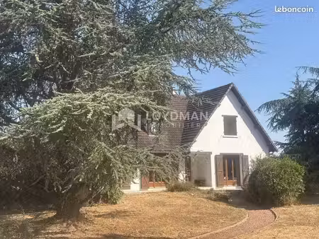 maison 7 pièces 181 m²
