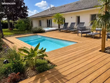 maison 4 chambres   piscine  spa quartier golf