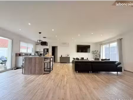 ? maison récente de 2022 de 146 m²