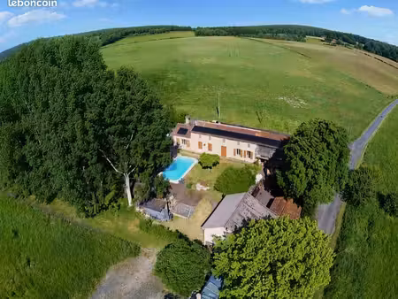 maison charentaise avec dépendances  atelier et espace détente