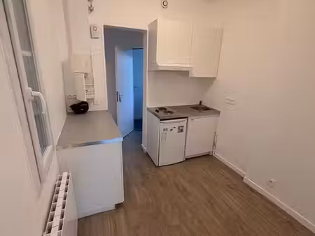 studio 23 m² - proche la défense