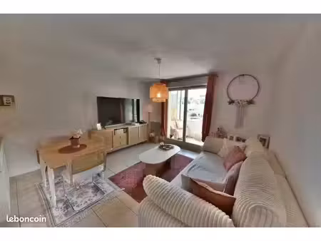 appartement 3 pièces 50 m²