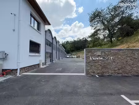 à louer bureau  dépôt  commerce zi de bittola à urrugne