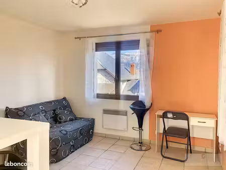 studio 1 pièce 20 m²