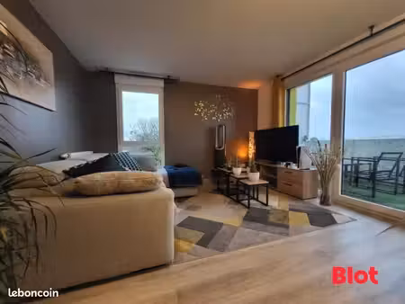 appartement 4 pièces 80 m²
