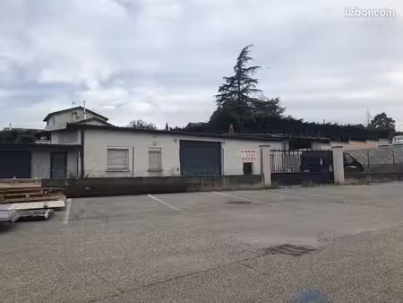 local pusignan
