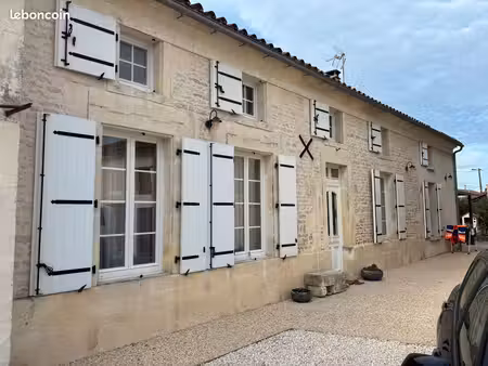 à vendre maison charentaise