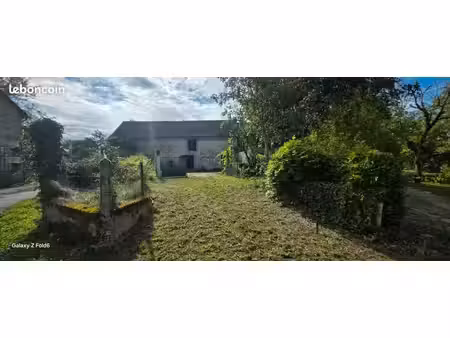 grange en pierre 146m² - chauffour-sur-vell (19) - potentiel habitation