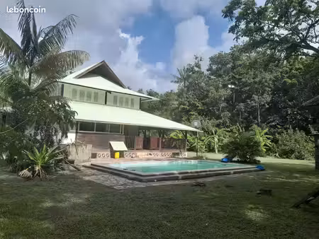 maison 4 chambres avec piscine