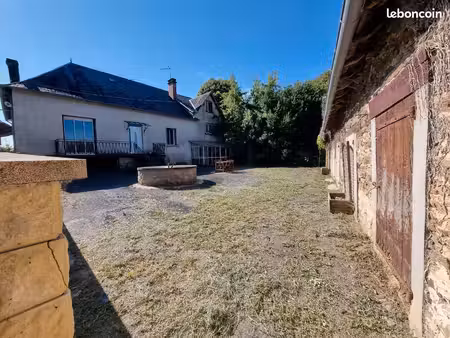 maison meublé avec cour