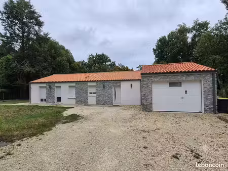 maison de plain pied avec piscine - la piaudrie
