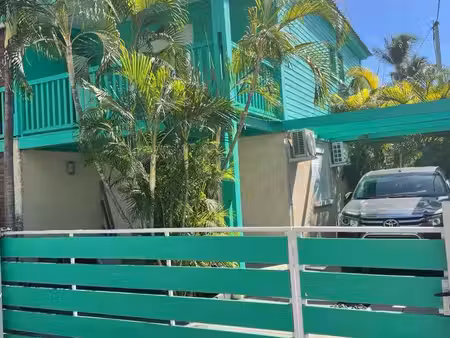 maison mitoyenne t3 - 70 m du lagon